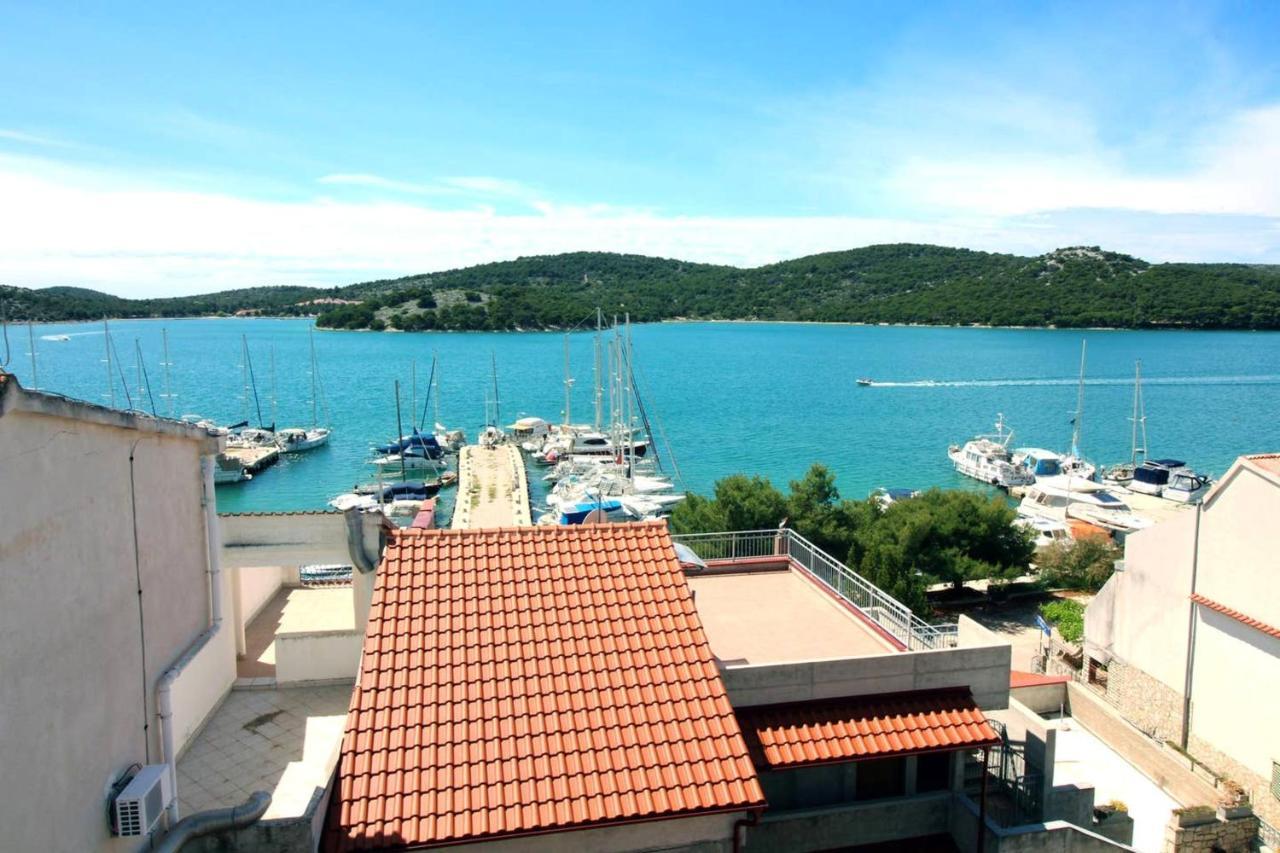 Charming Apartment In Tisno With 2 Bedrooms And Air Conditioning Luaran gambar