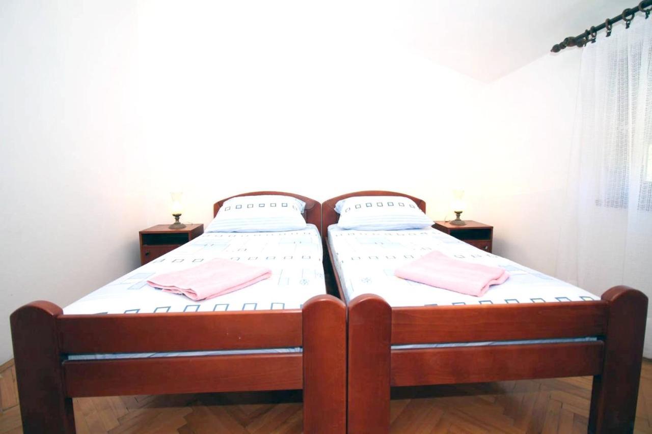 Charming Apartment In Tisno With 2 Bedrooms And Air Conditioning Luaran gambar